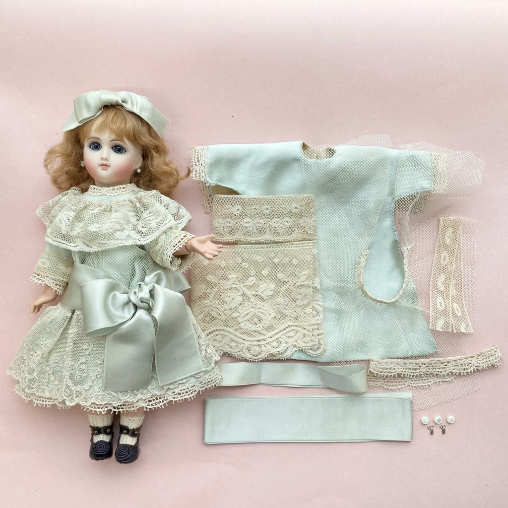 27cmドレスキット】小さなべべドールドレスキット(アンティークブルー)幼SDさん等にも | ** Shall we doll Online Shop  **