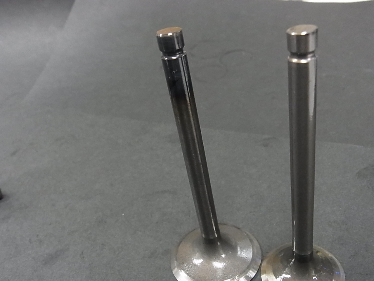 748 Z2 Z1 Z1R Z1000 EX IN バルブセット PMC 角溝 Z1 Z2用 補修