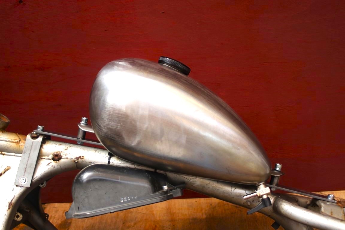 WASSEL ピーナッツタンク　ロートンネル Harley Davidson ロートンネルピーナッツタンク カムキャップ