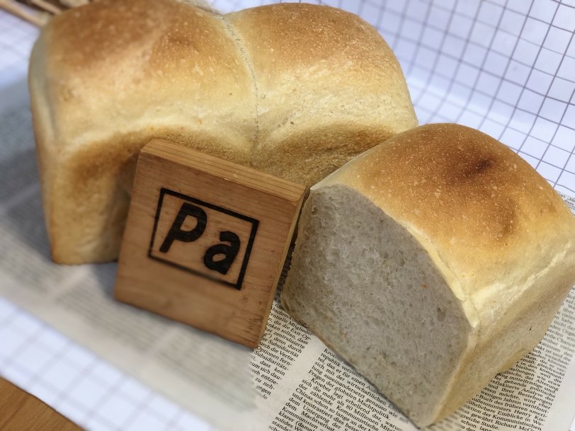 北海道産小麦粉「春よ恋」１００％の食パンです。