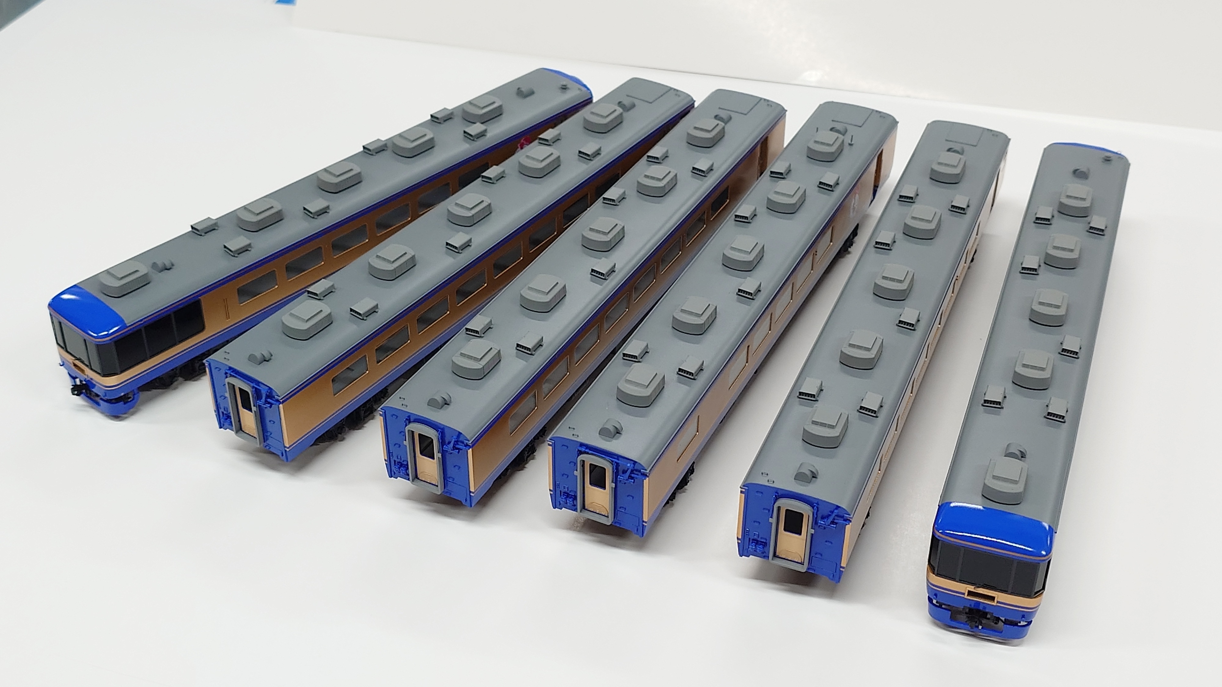 マイクロエース 14系800番台「浪漫」リニューアル6両セット N) A1692 14系-800 浪漫 リニューアル 6両セット | マイクロ