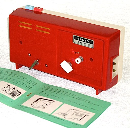 昭和レトロ　東京時計 SANYO 1969年(昭和44年)置き時計　オルゴール 昭和レトロ 東京時計 SANYO 1969年(昭和44年)置き時計 オルゴール