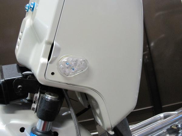ズーマー用 LED フロント ウインカーVr1 - Rin Parts（リンパーツ