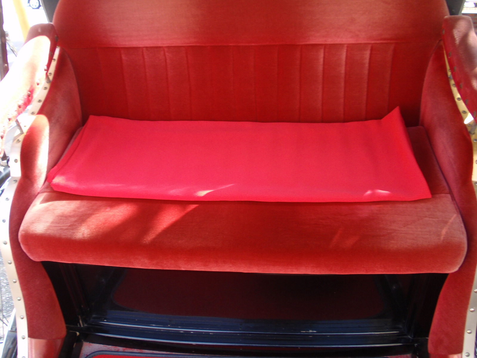 NEW】人力車用 ひざ掛け (春夏秋用)赤 高級縮緬 | 人力車用品・部品