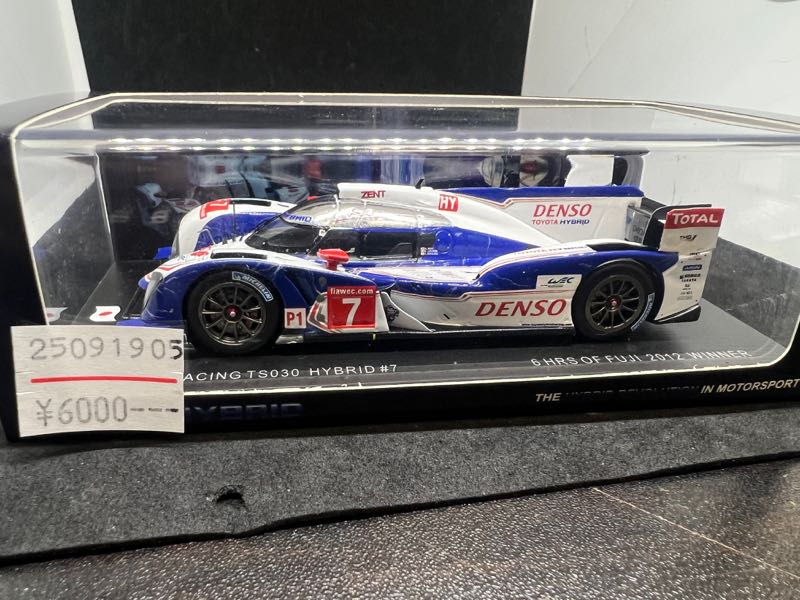 sparkスパーク　１／18トヨタTS030ハイブリッドSpa2012