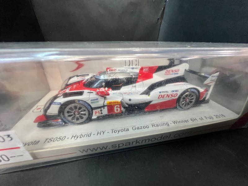 絶版スパーク1/43　2016年トヨタTS020ハイブリッド　5号車 絶版スパーク1/43 2016年トヨタTS020ハイブリッド 5号車 おもちゃ