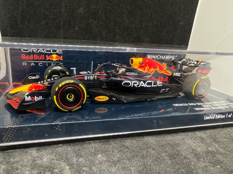 ミニチャンプス1/43 レッドブルRB14 M.フェルスタッペン ミニチャンプス 417220501 1/43 レッドブル RB18 マイアミGP 2022 M
