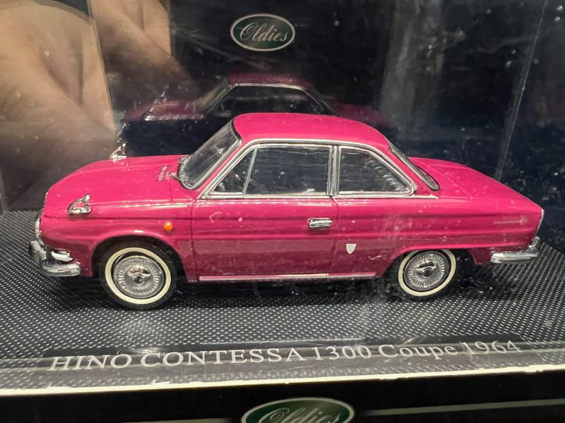 エブロ 1/43 651 日野 コンテッサ 1300 クーペ 1964 レッド | ミニカー