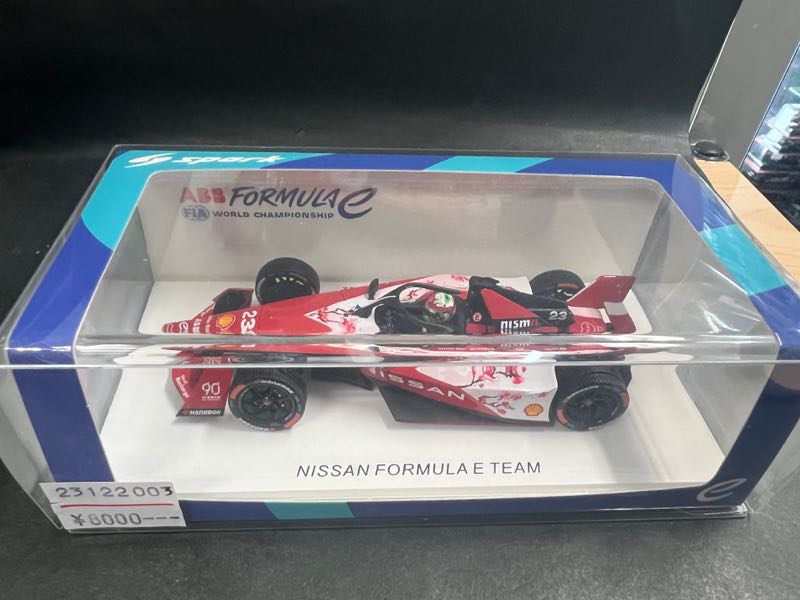 オンラインクーポン Formula E 日産 Nissan Spark(スパーク)1/43