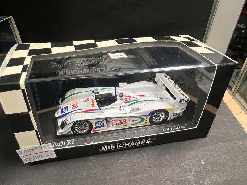 PMA ミニチャンプス 400031338 1/43 アウディR8 #38 2003