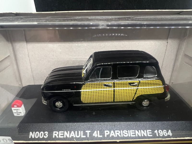 VITESSE ヴィテス　ビテス　ルノー4　ミニカー　限定品　4個セット ビテス N003 1/43 ルノー4L パリジェンヌ | ミニカー キット 中古