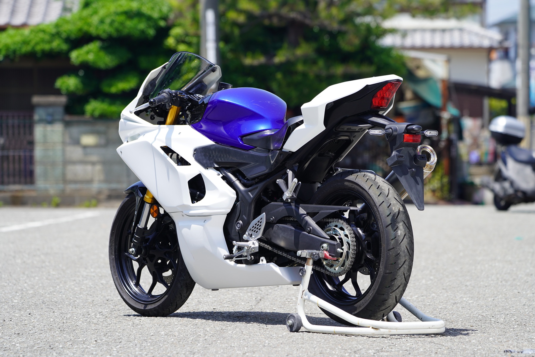25YZF-R25/R3シートカウル/レース*ｼｰﾄﾗﾊﾞｰ付 | EIGHT （才谷屋