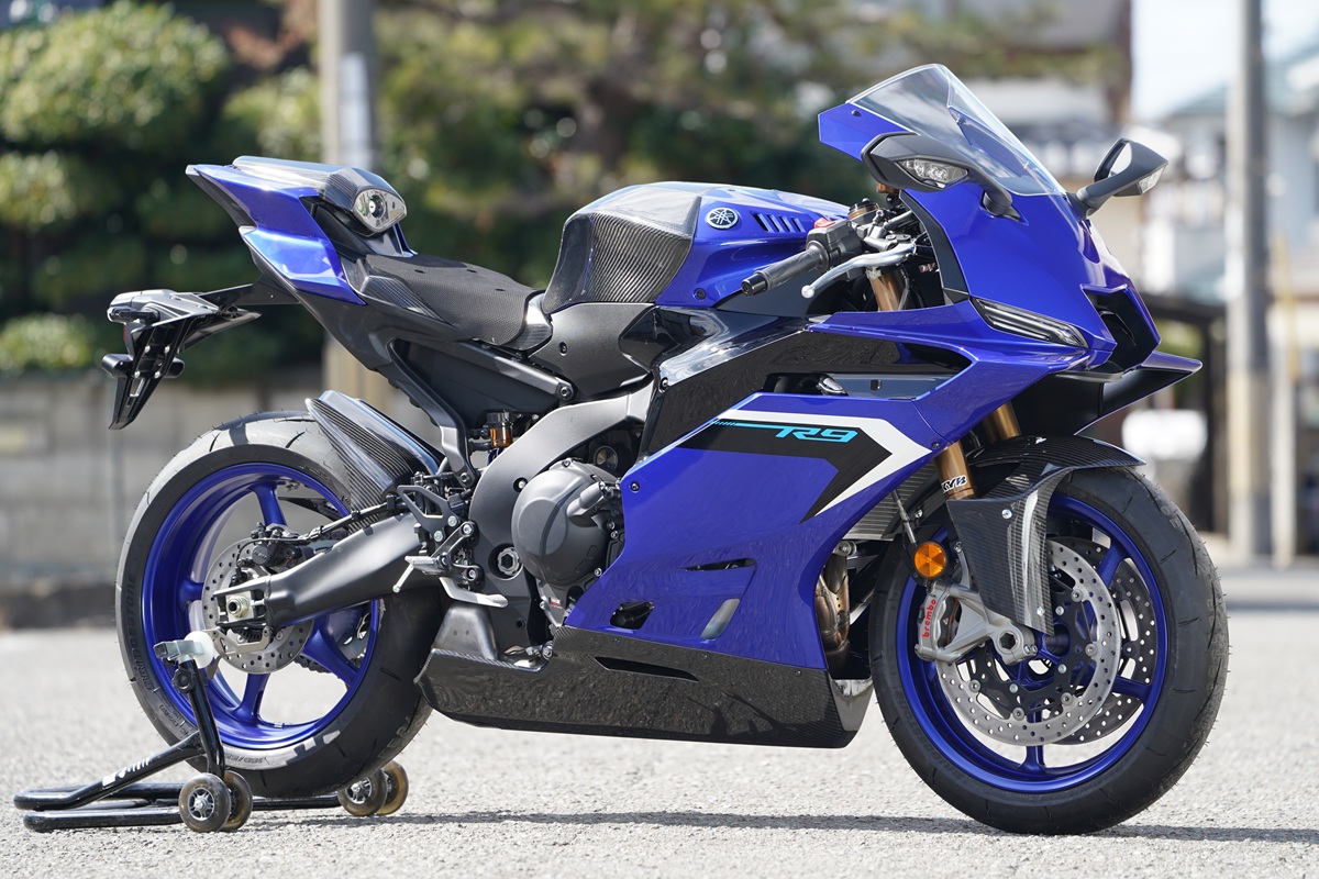 限定価格！アンダーカウル　青黒　金ライン　車種設計可能！ 25~YZF-R9 純正カウル用アンダーカウル/社外フルエキ用 | EIGHT （才