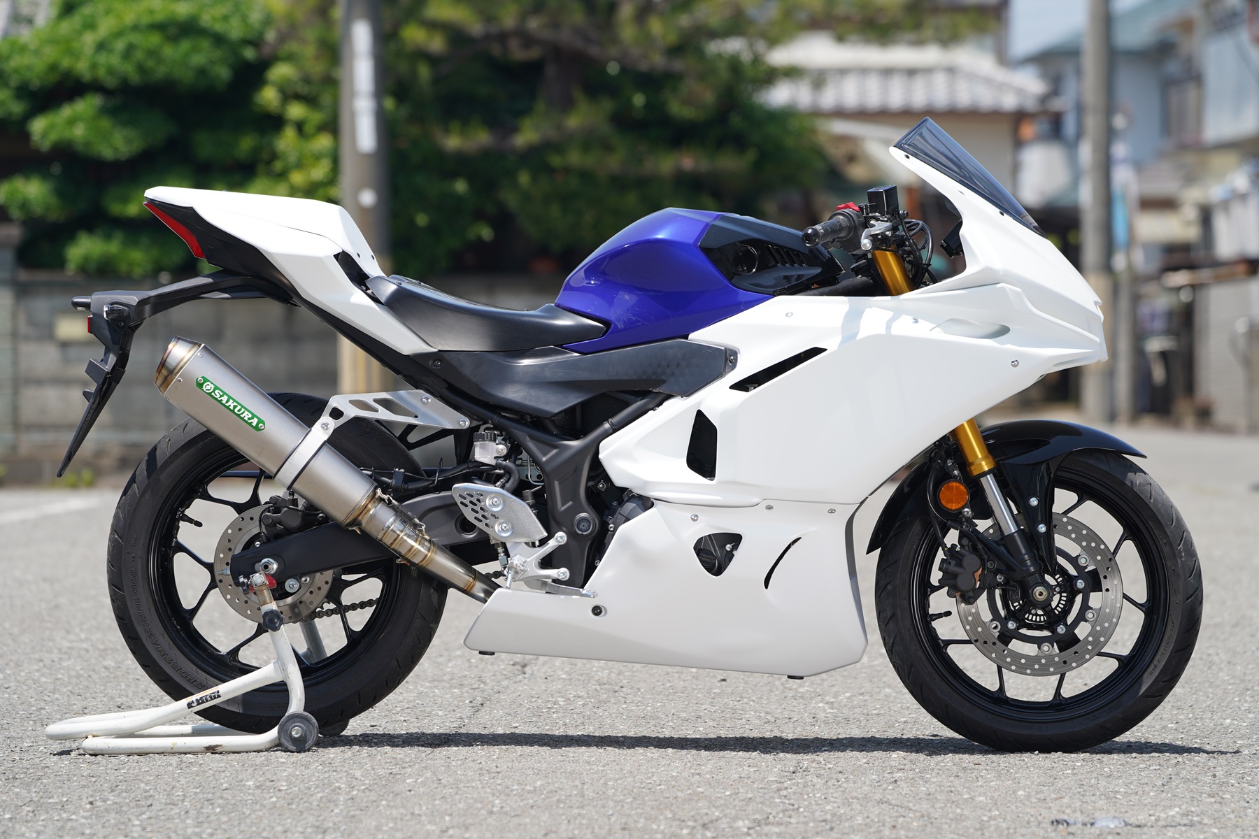 ピクルスの部屋】YZF-R25 スクリーン、シートカウル セット st