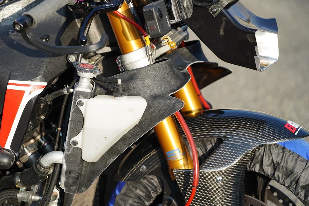 その他 reas1 20~YZF-R1 フルカウル用ラジエーターフルシュラウド | EIGHT （才谷屋