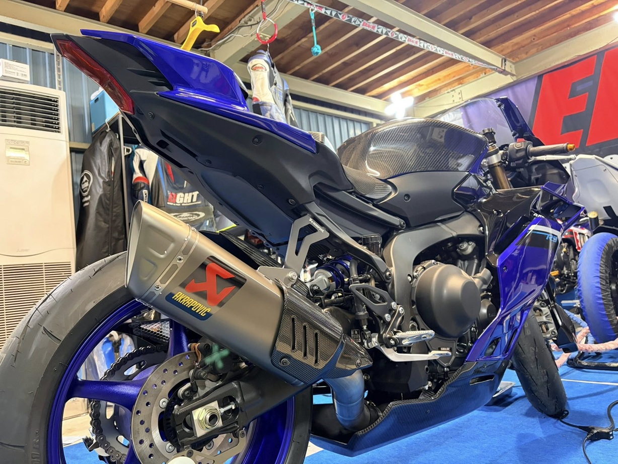 25~YZF-R9 純正カウル用アンダーカウル/社外フルエキ用 | EIGHT （才