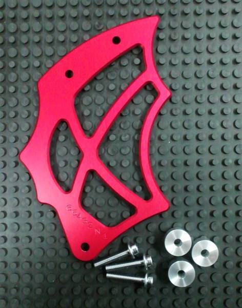 スプロケットカバー MT-07 ＣＮＣ 艶あり 黒アルマイト ＹＺＦ－Ｒ１ MT-07　スプロケットカバー　ＣＮＣ　赤アルマイト Ｂ級　小傷あり