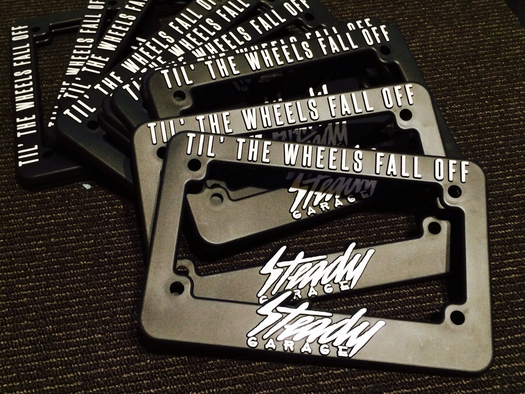 Steady Garage License Plate Frame | SCR_WORKS