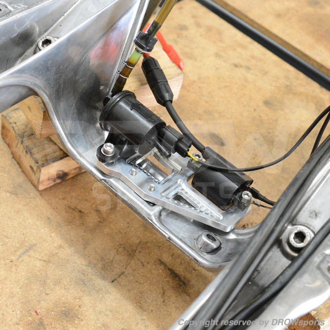 DROWsports Fuel pump & Coil Bracket Zoomer | SCR_WORKS