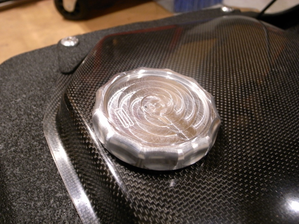 ComposiMo Keyless Gas Cap for Zoomer/Ruckus | SCR_WORKS
