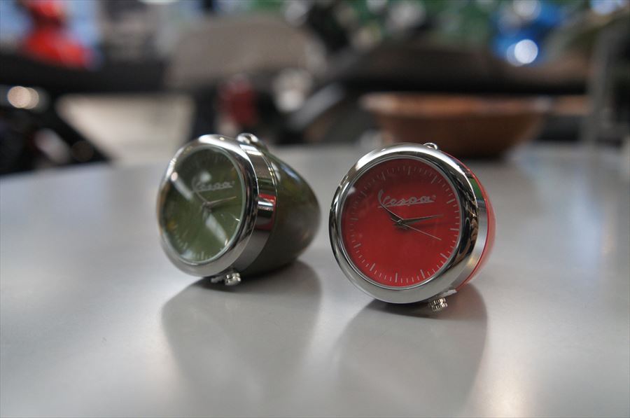VESPA Vintage CLOCK | Vespa（ベスパ）の事なら SCSウェブストア