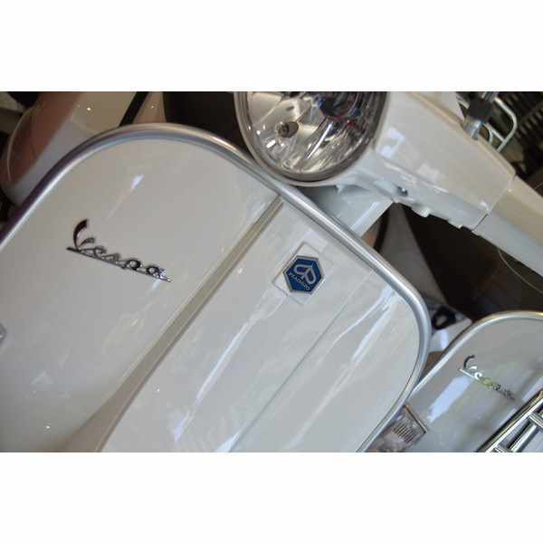 Vespa P/PX/ET2/ET4 PIAGGIO社フロントバッジ | Vespa（ベスパ）の事