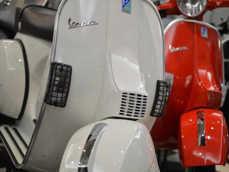 Vespa PX ウィンカーグリルセット【ブラック】 | Vespa（ベスパ