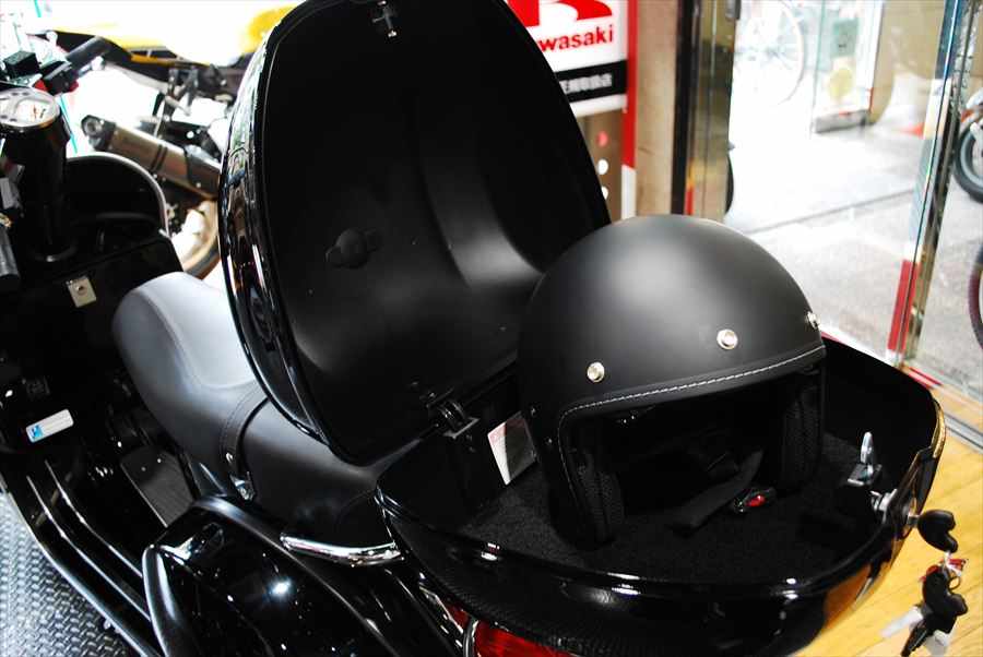 Vespa純正 PX トップボックス【32L】 | Vespa（ベスパ）の事なら SCS
