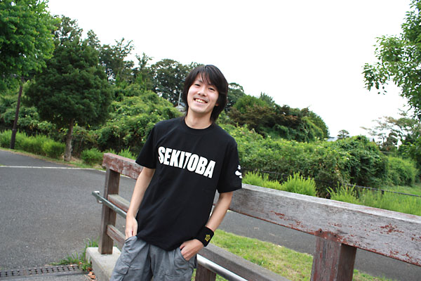 赤兎馬ロゴ2Tシャツ | 三国志的世界「赤兎馬」Tシャツ・グッズ