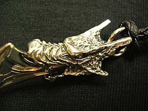 青龍偃月刀シルバーペンダント | 三国志的世界「赤兎馬」Tシャツ・グッズ