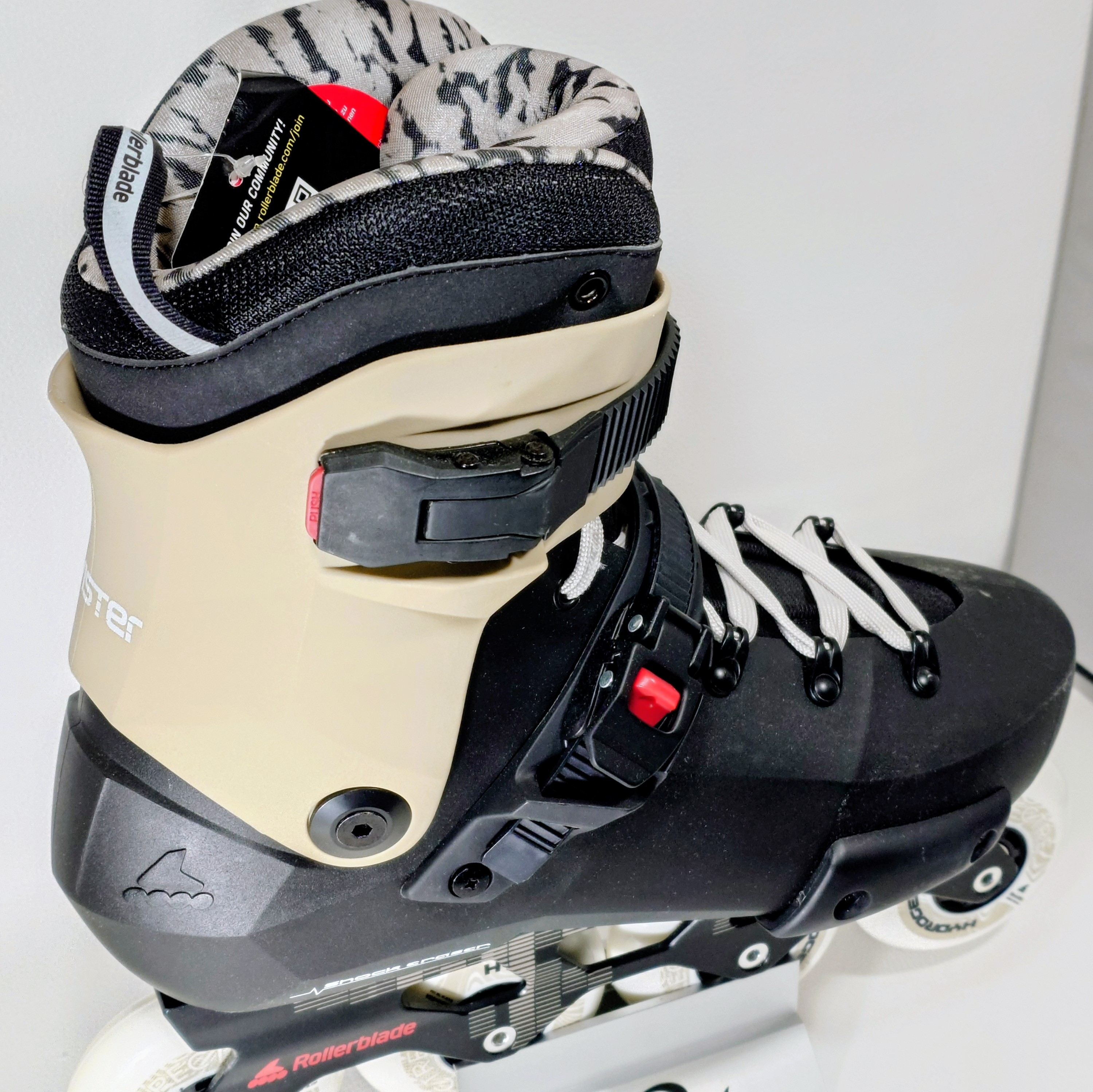 ROLLERBLADE(ローラーブレード)/2026/TWISTER XT [BK/SD/RD] | エス