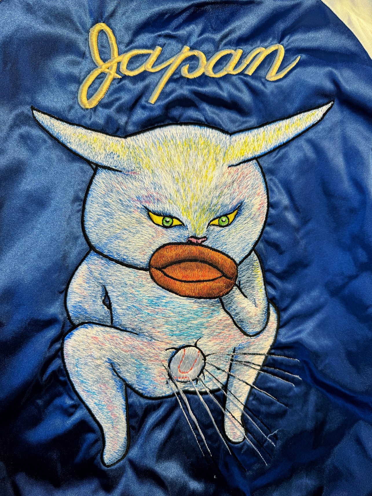 Mサイズ。横振り刺繍の超ハイクオリティ！手刺繍の本格的なスカジャン