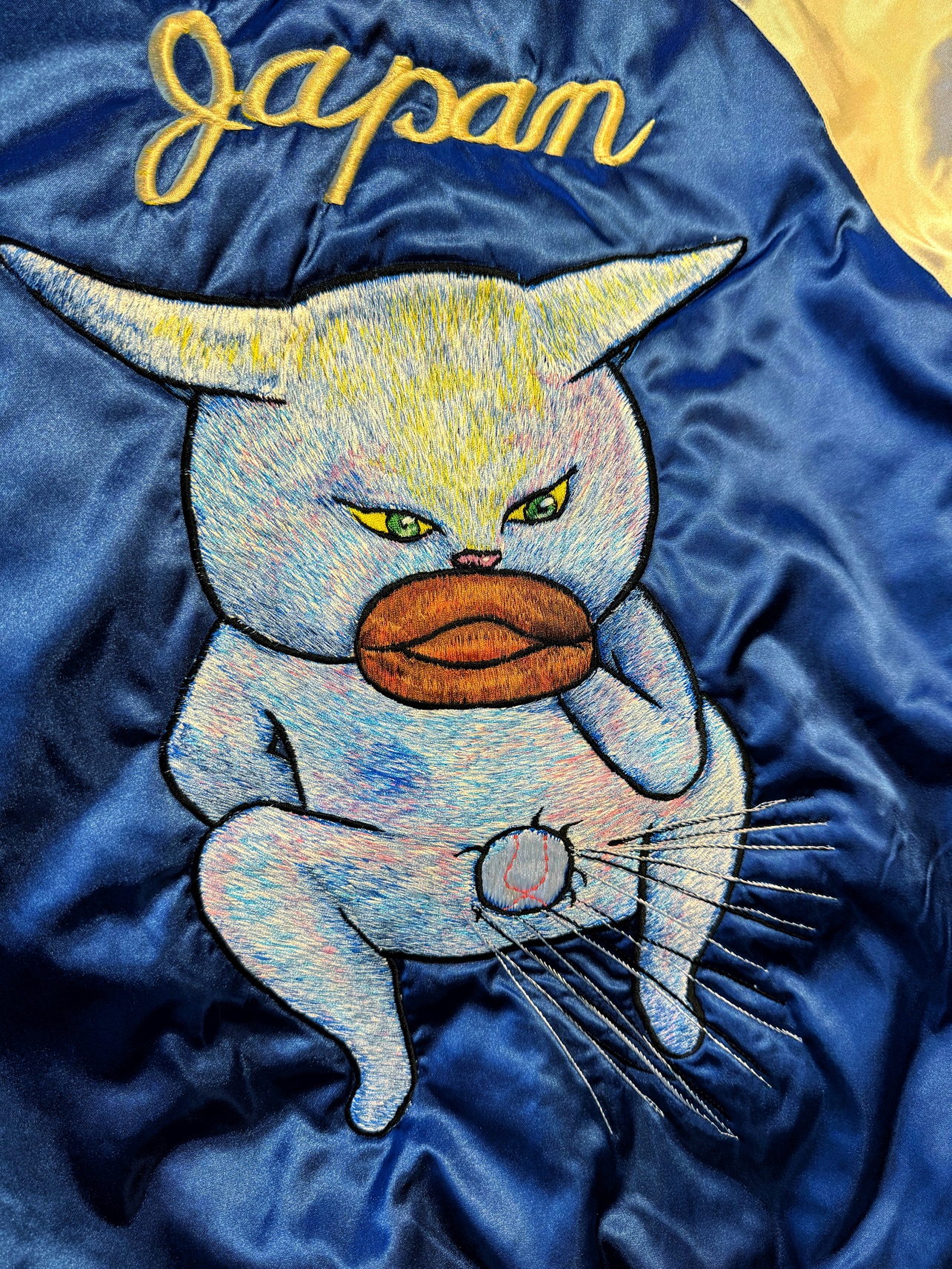 LLサイズ。横振り刺繍の超ハイクオリティ！手刺繍の本格的な