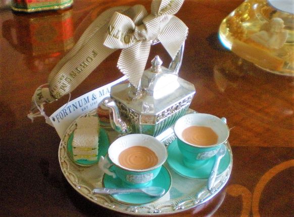 F&Mフォートナム&メイソン アフタヌーンテイートレイオーナメント