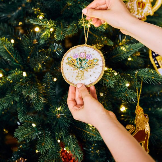 ロイヤルコレクション エリザベス2世女王100周年記念勲章ラウンデル