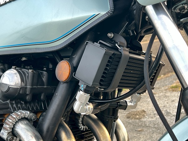 エアクリーナーBOX対応Z用上内回し6インチオイルクーラーKIT