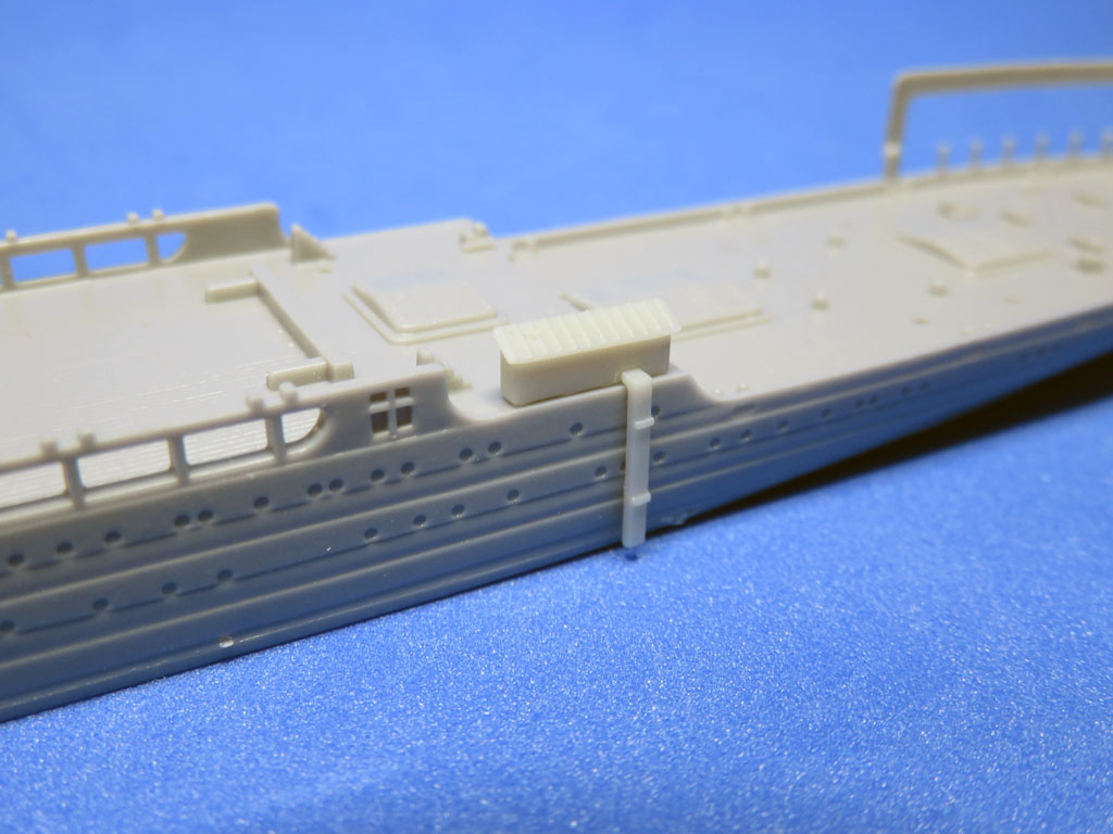 病院船「氷川丸」ディテールアップパーツセット 1/700《商船