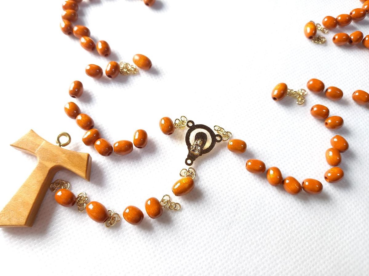 ウッドビーズのフランシスカンロザリオ 金茶 （フランシスカンロザリー