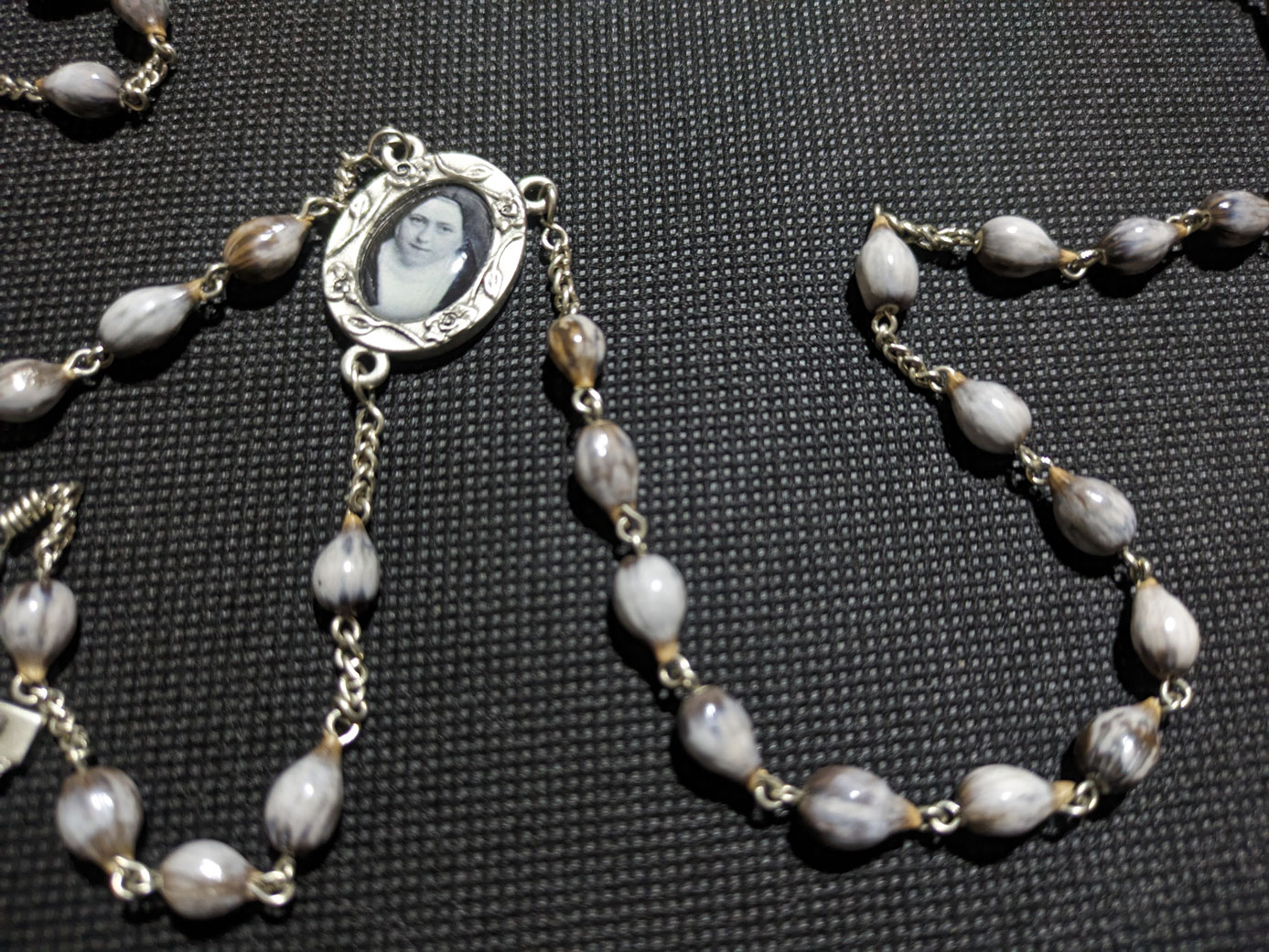 リジューのテレーズのジュズダマロザリオ（長崎編み） | やんものお店