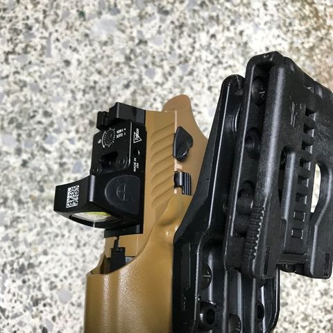 Blade-Tech SIG P320/SF X300U タックライトホルスター D/OS Tek-Lok DE (RMRカット) | TAC  ELEMENT(タック・エレメント)