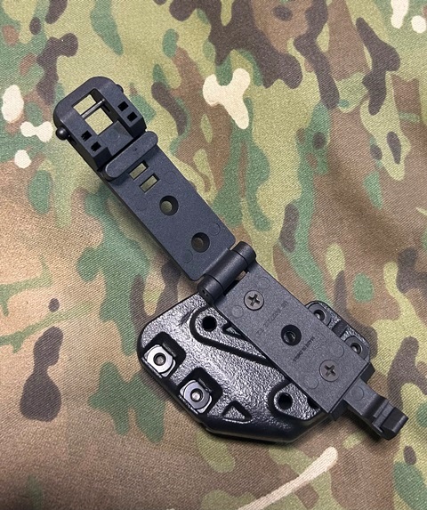 ハイキャパ用 BLADETECH製ホルスター+マガジンポーチ