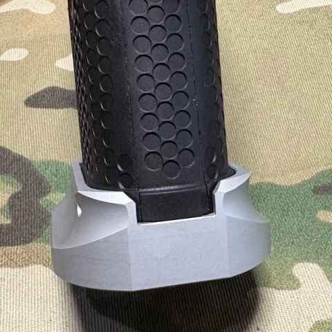 Revanchist マルイ ハイキャパ用マグウェル XL シルバー | TAC ELEMENT
