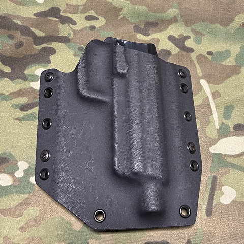 【値下不可　購入前要コメント】Courant Radster ラジオホルスター Amazon.co.jp: ラジオホルスター、ラジオホルダー、アウトドア