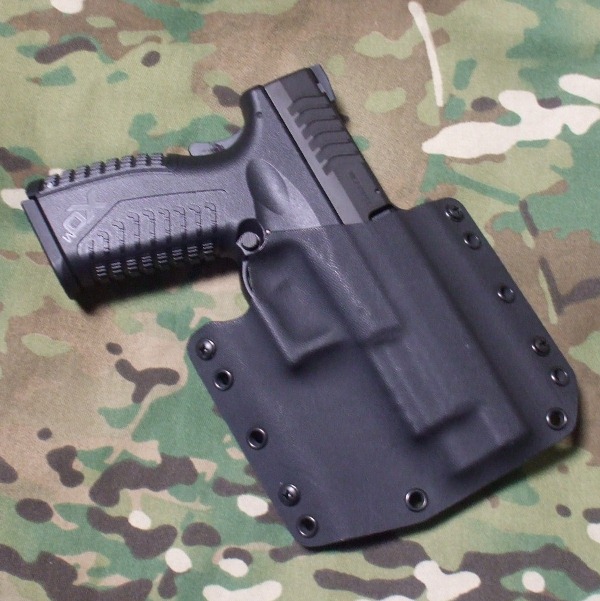 【値下不可　購入前要コメント】Courant Radster ラジオホルスター Amazon.co.jp: ラジオホルスター、ラジオホルダー、アウトドア