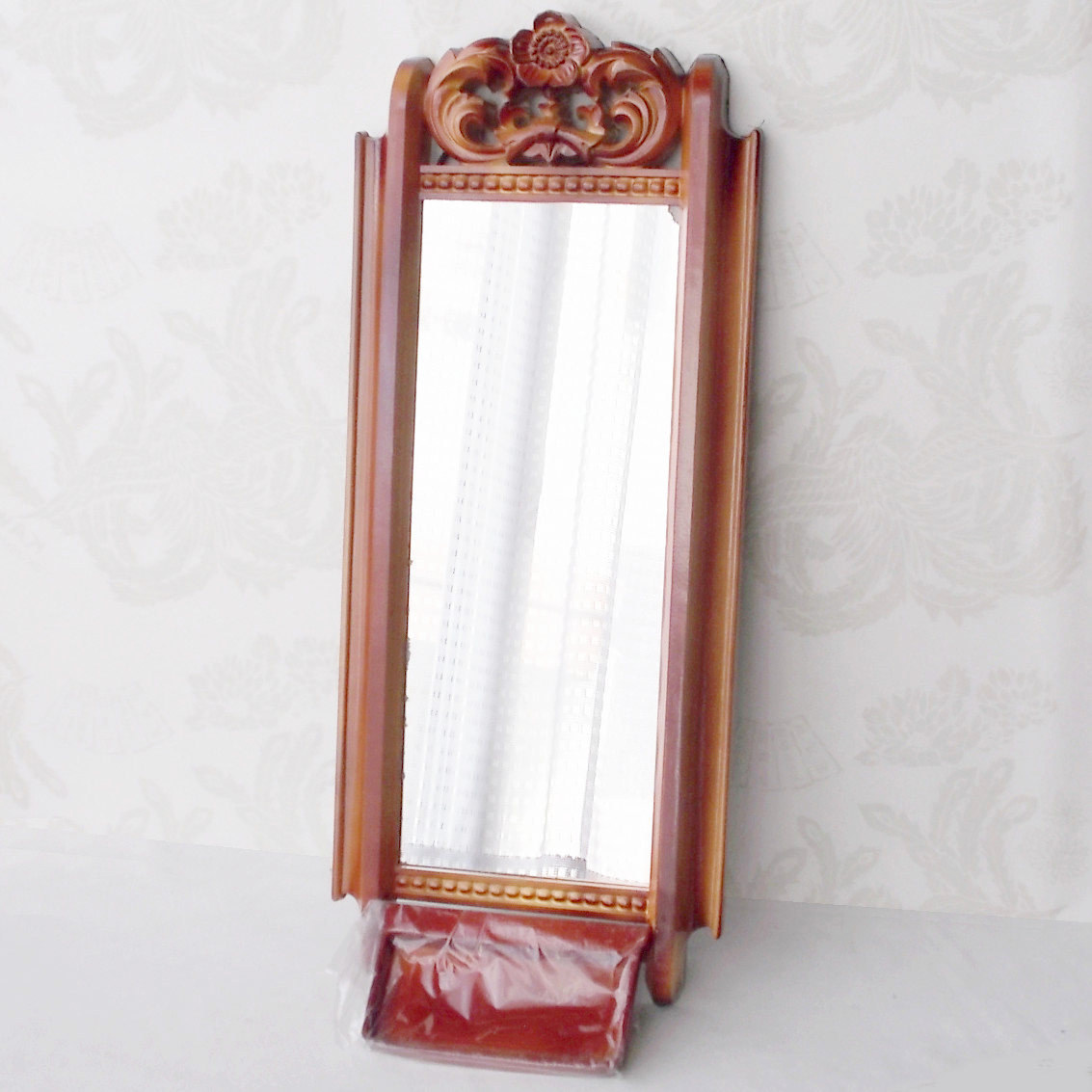 昭和レトロな細長型の壁掛け鏡インテリアミラー/レイクミラー/トレイ