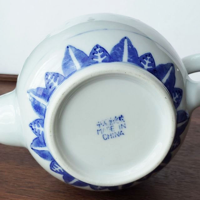 ホタル焼き染付藍色模様茶器/ティーポット【丸形】景徳鎮/中国製MADE