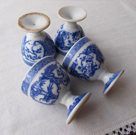 古い時代の馬上盃/松竹梅アラベスク銅版柄/統制陶器・戦前昭和初期