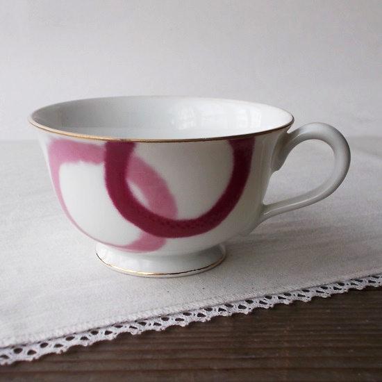 古い時代の中和陶器製/赤ピンク水色サークル柄紅茶コーヒーカップ(チップ) - 昭和レトロな食器 趣味の陶器の店【たんぽぽ陶器店】