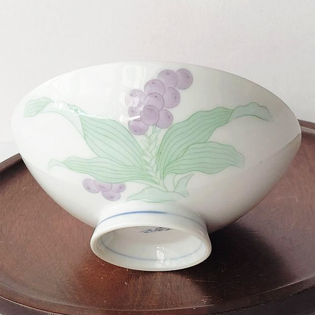 優しい紫カラーのオモト柄の中平お茶碗/平成昭和レトロ - たんぽぽ