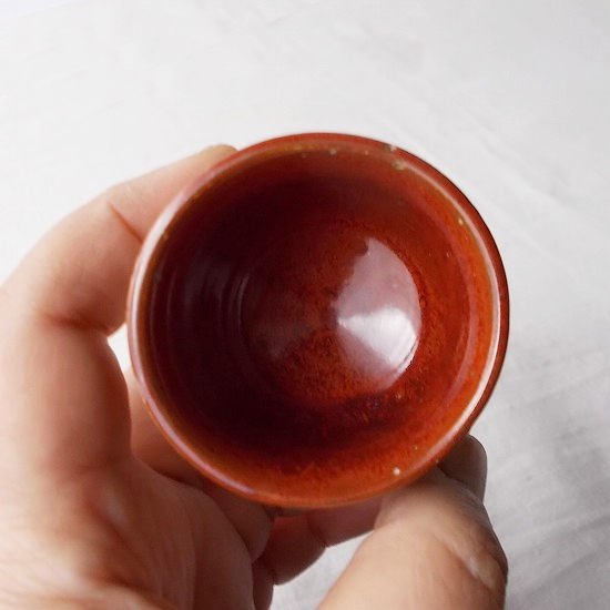 レトロ 黒人女性 陶器容器 赤白 昭和レトロ食器/酒器/飴色＆白ぼかし丸っこい手になじむレトロ反り口
